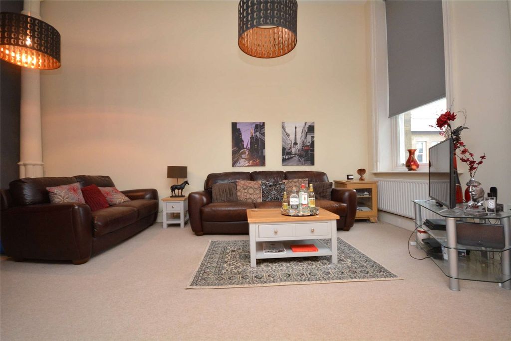 Property photo 2 of 12 Picture No. 05