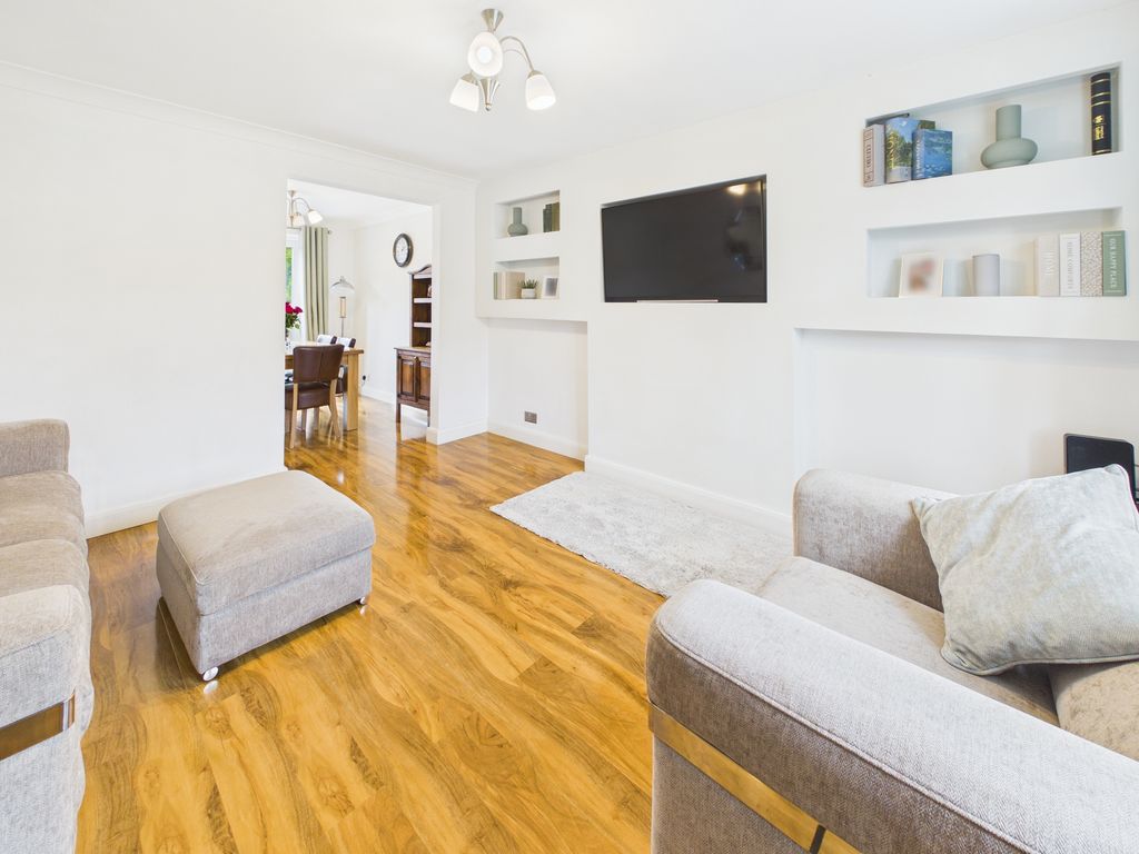 Property photo 3 of 25