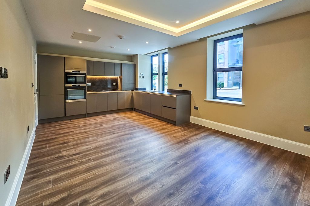 Property photo 2 of 29