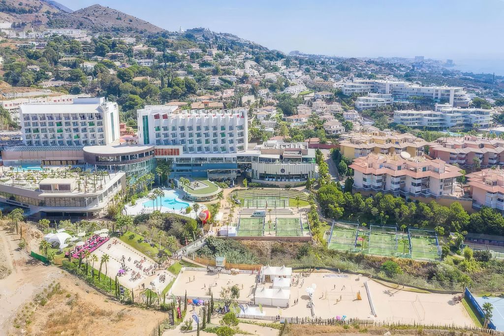 Property photo 3 of 50