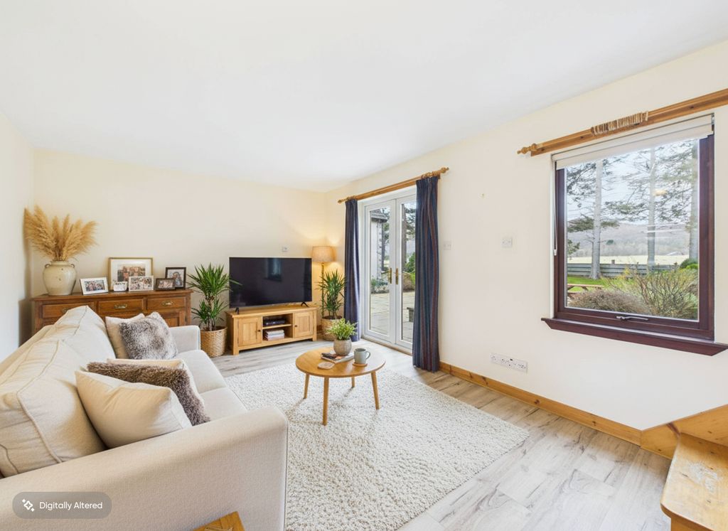 Property photo 2 of 27