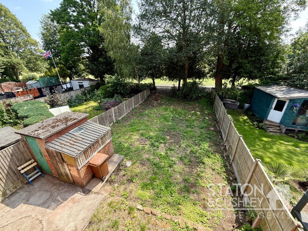 Property photo 2 of 23