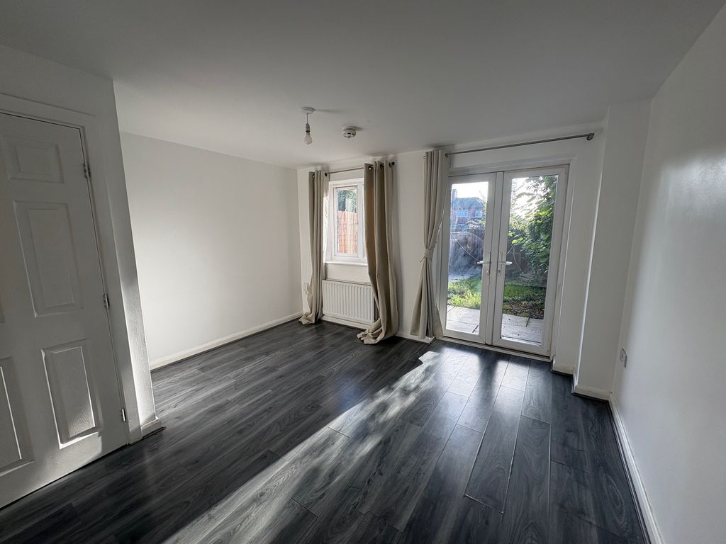 Property photo 2 of 10 Image