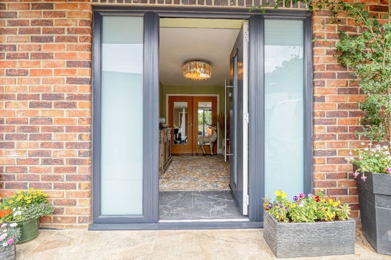 Property photo 3 of 60 Entrance