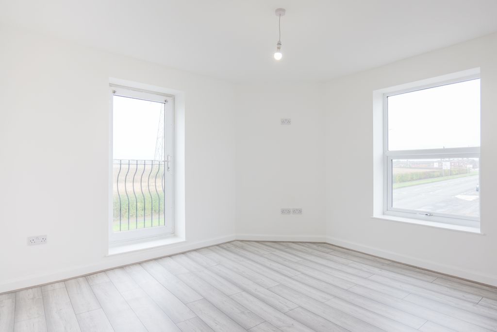 Property photo 2 of 30