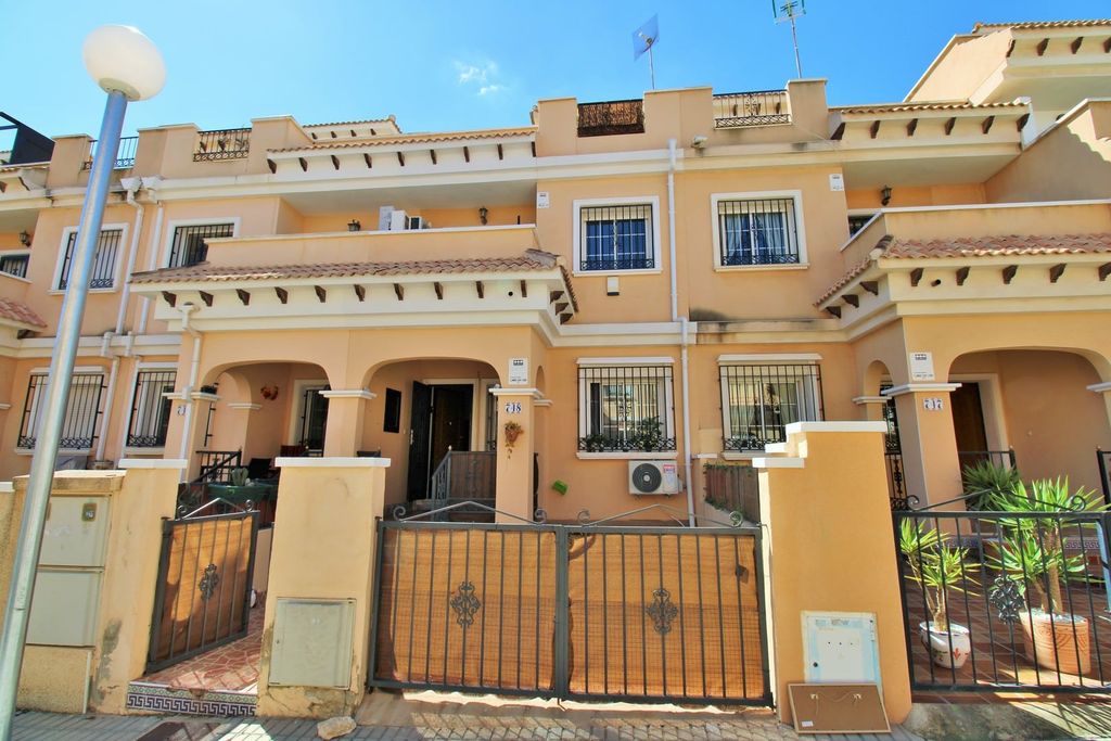 Property photo 1 of 37