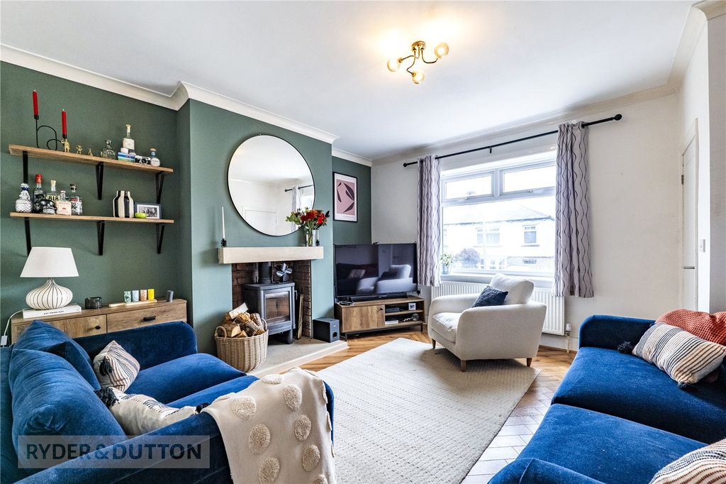 Property photo 2 of 20 Living Room