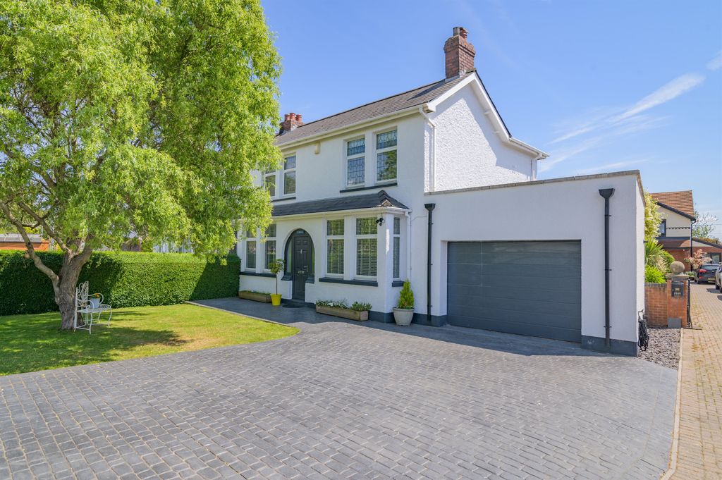 Property photo 1 of 34