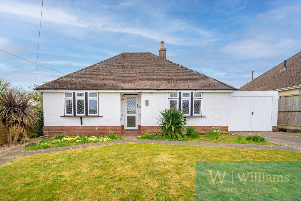 Property photo 1 of 18 Front