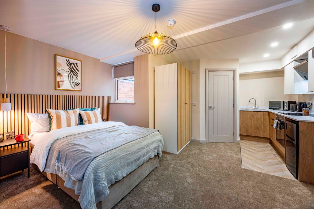 Property photo 1 of 25