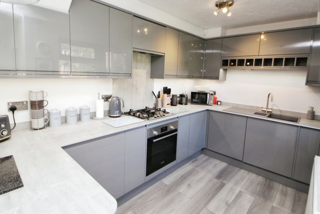 Property photo 2 of 15 Picture No. 03