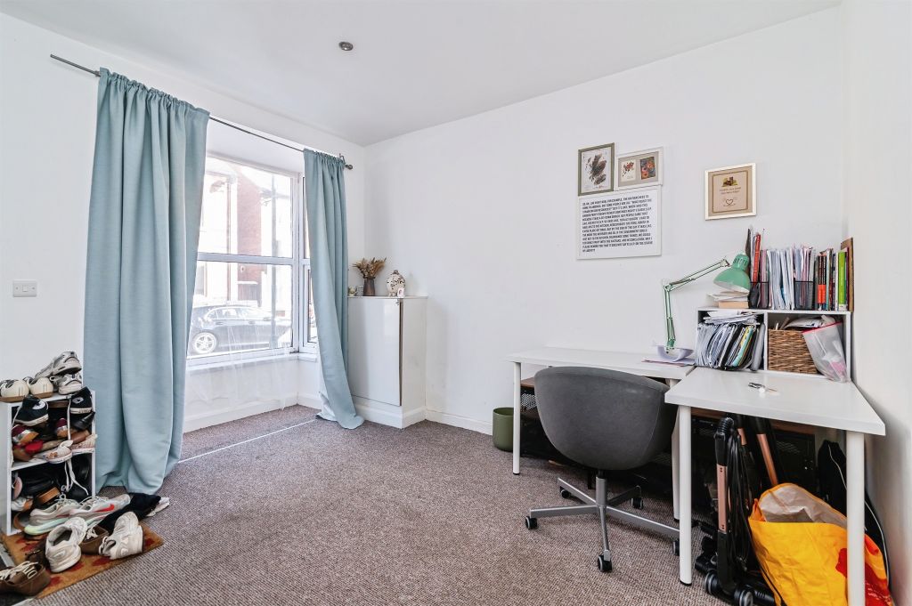 Property photo 2 of 22