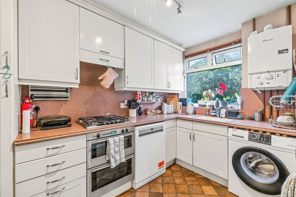 Property photo 3 of 20 Pbox-Img.Jpg