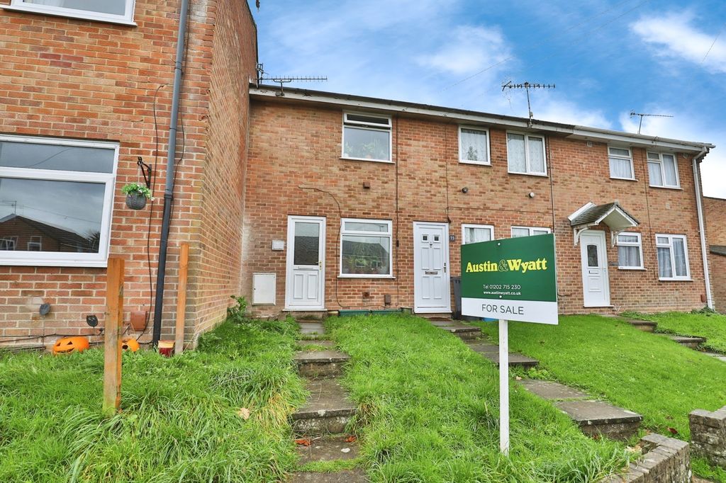 Property photo 1 of 11 Front