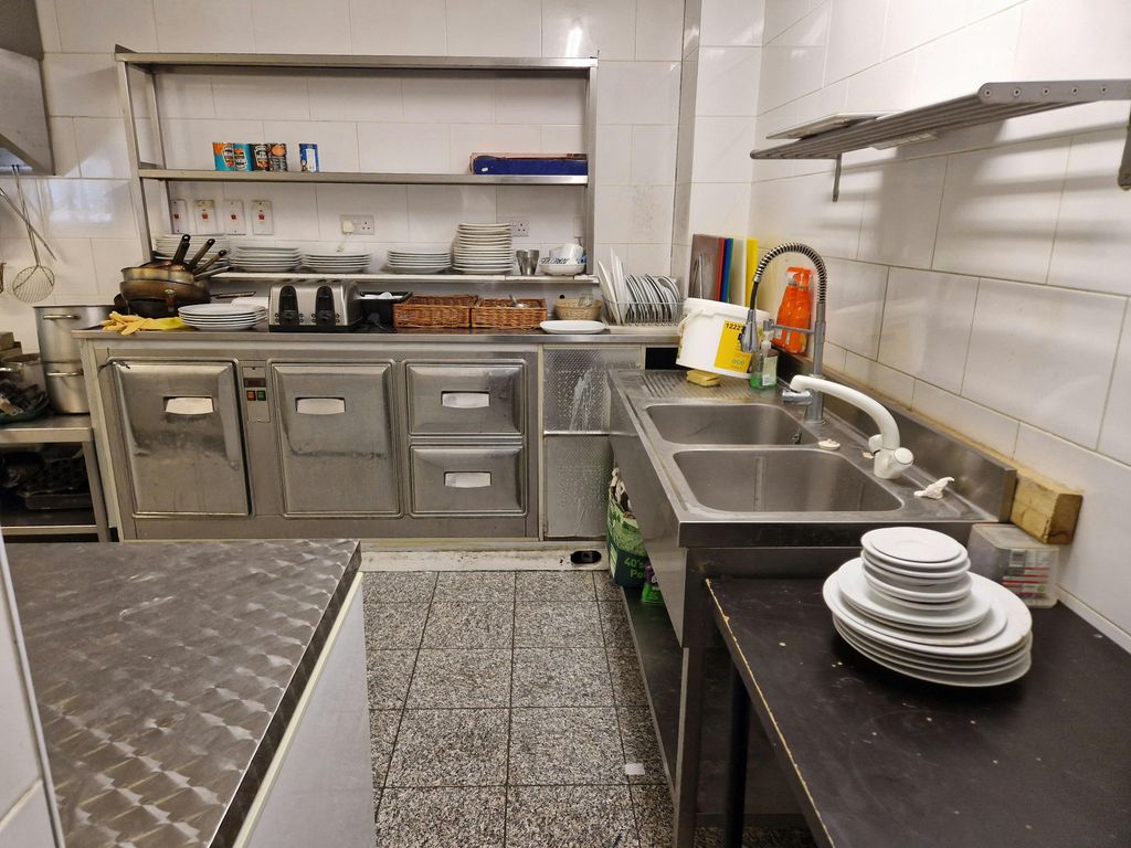 Property photo 3 of 7 Aa1B574C.Jpg