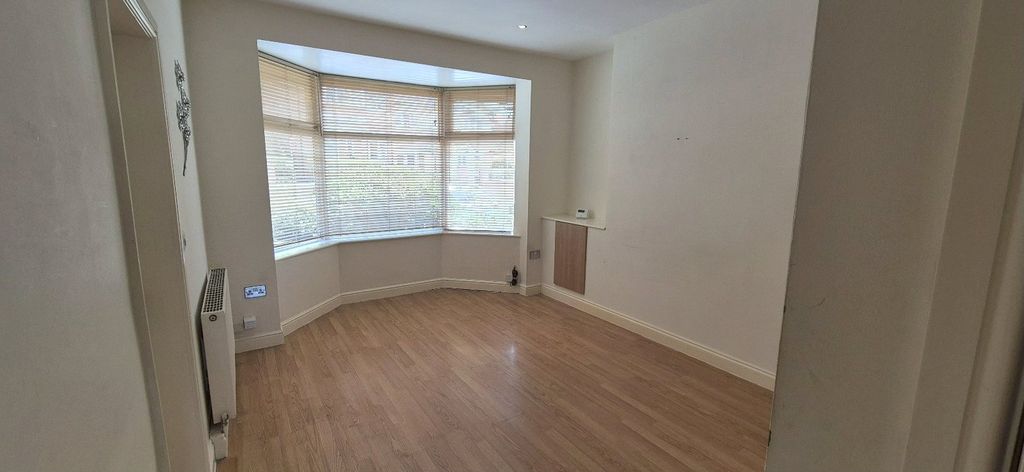 Property photo 2 of 7 Picture No. 07