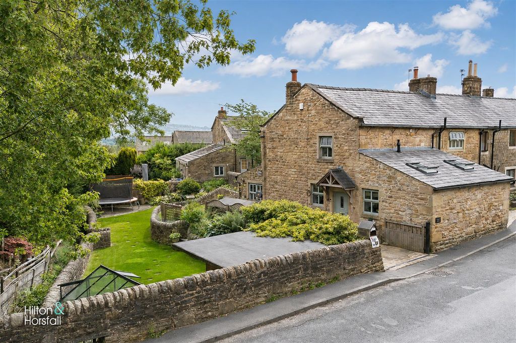 Property photo 1 of 29 Rose Cottage