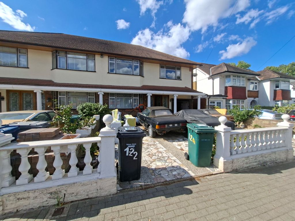 Property photo 3 of 68