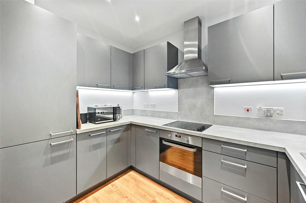 Property photo 3 of 12