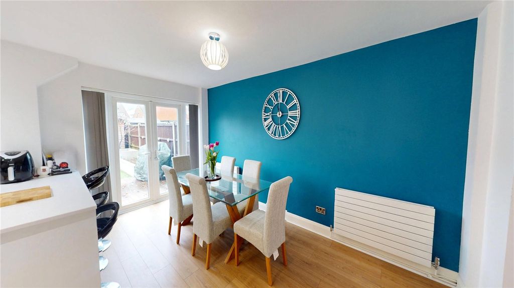 Property photo 3 of 18 Picture No. 03