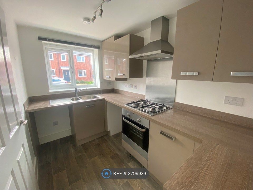 Property photo 2 of 13 Kitchen