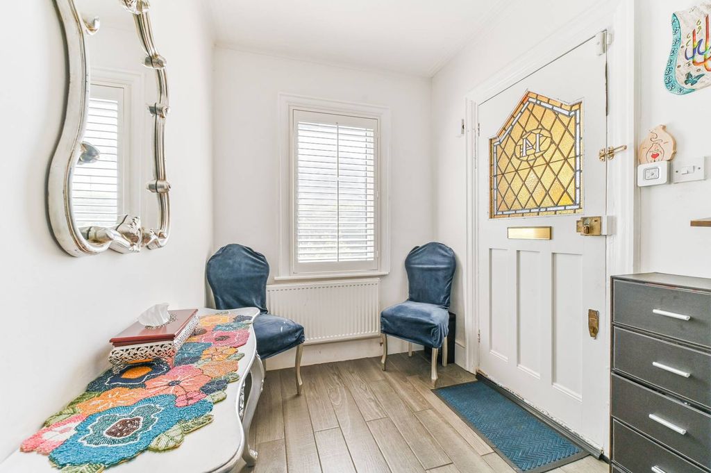 Property photo 1 of 30