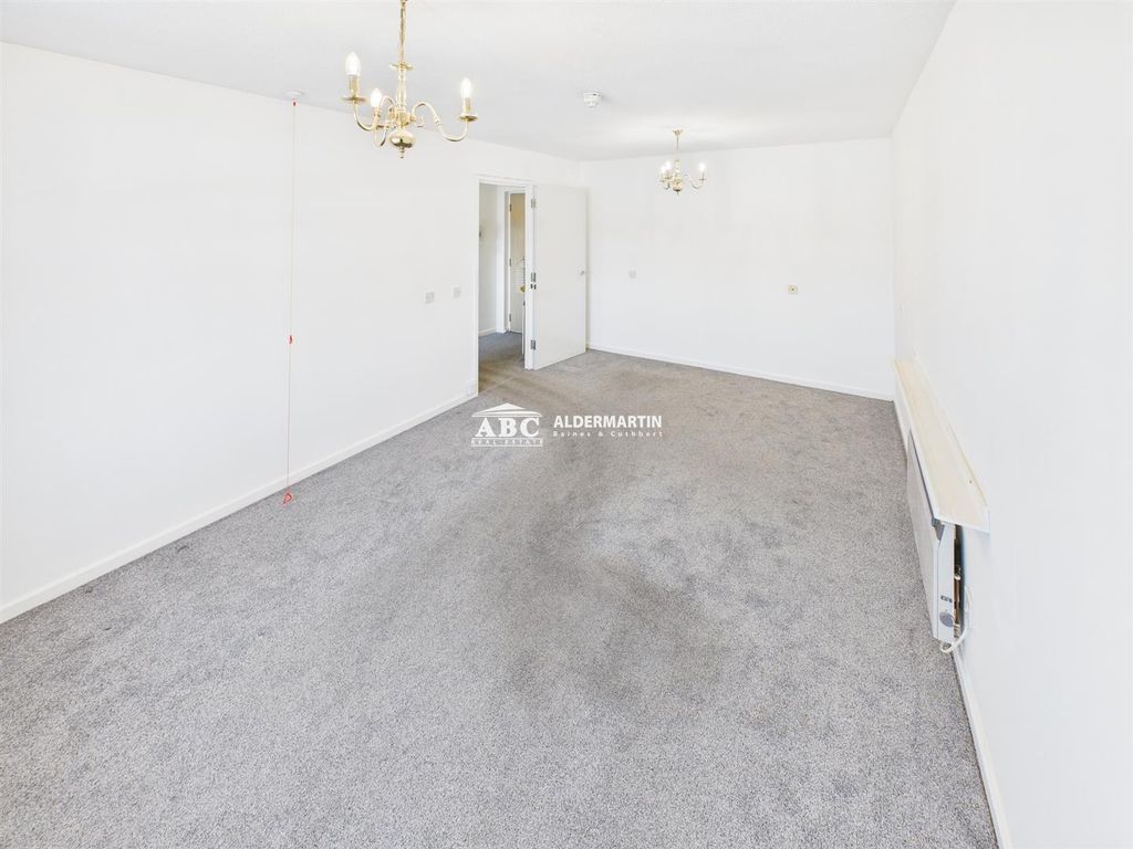 Property photo 3 of 9 Cam03215G0-Pr0090-Still002.Jpg