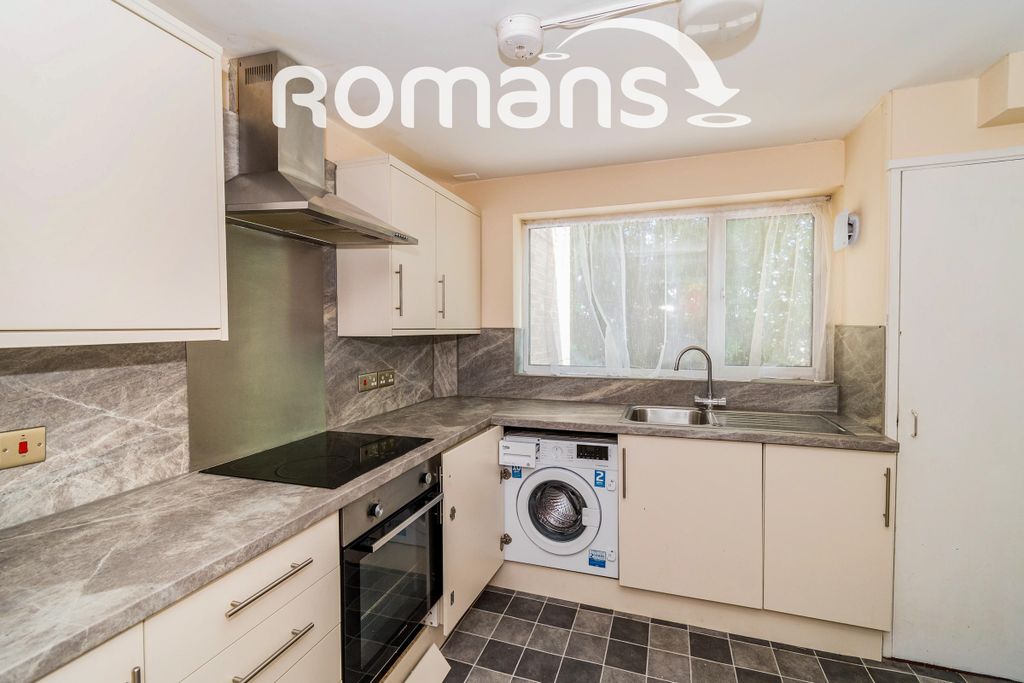 Property photo 2 of 10 2