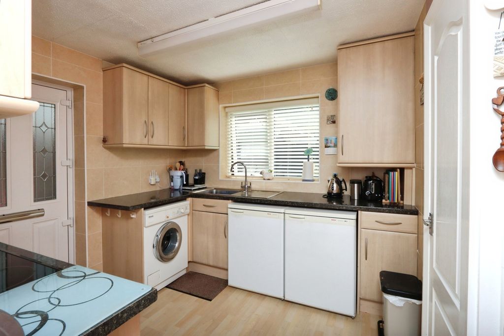 Property photo 3 of 17 Pbox-Img.Jpg