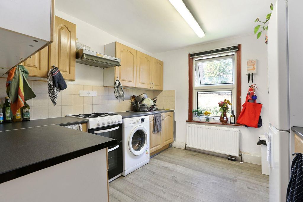 Property photo 3 of 15 Kitchen Alt.Jpeg