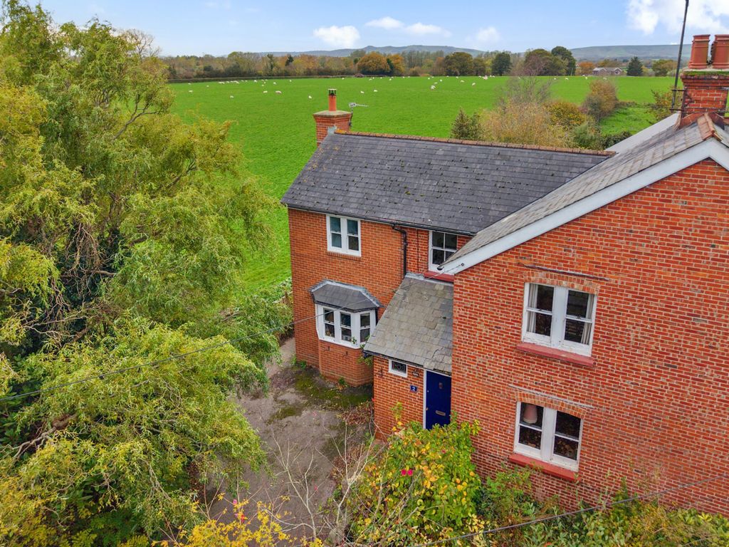 Property photo 1 of 41