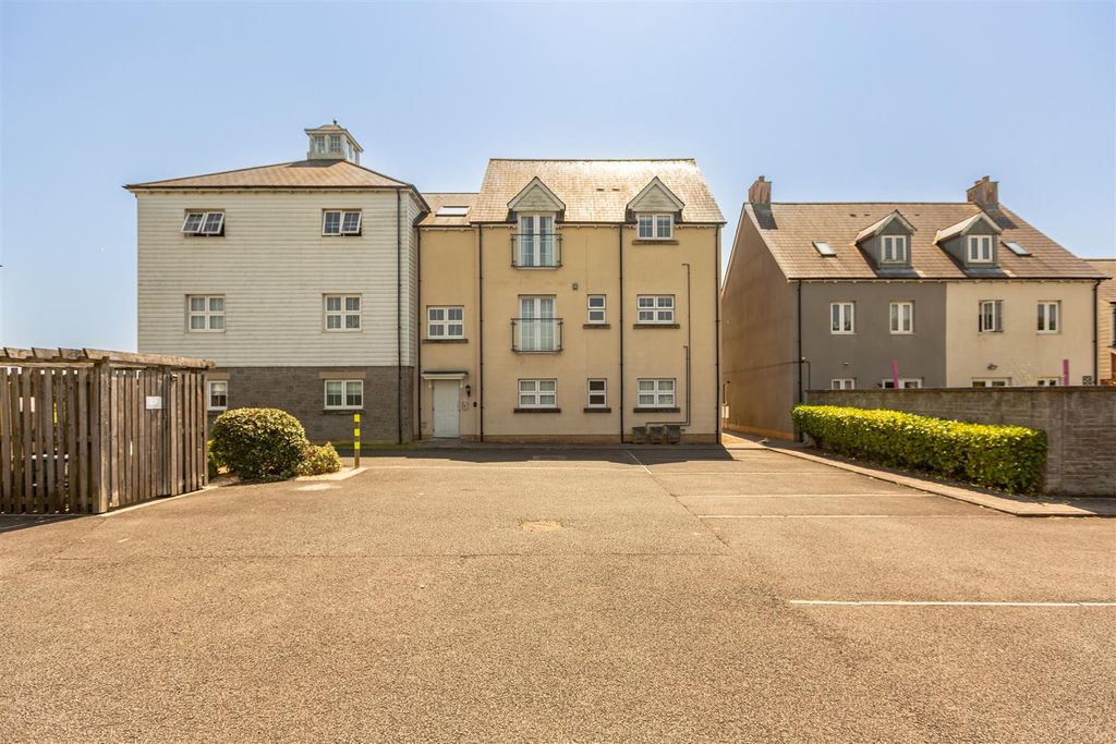 Additional image 43 of 2 bed flat for saleY Corsydd, Llanelli SA15