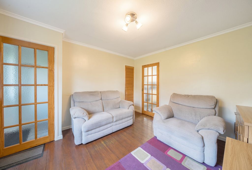 Property photo 3 of 19 1389166-17-69418F...