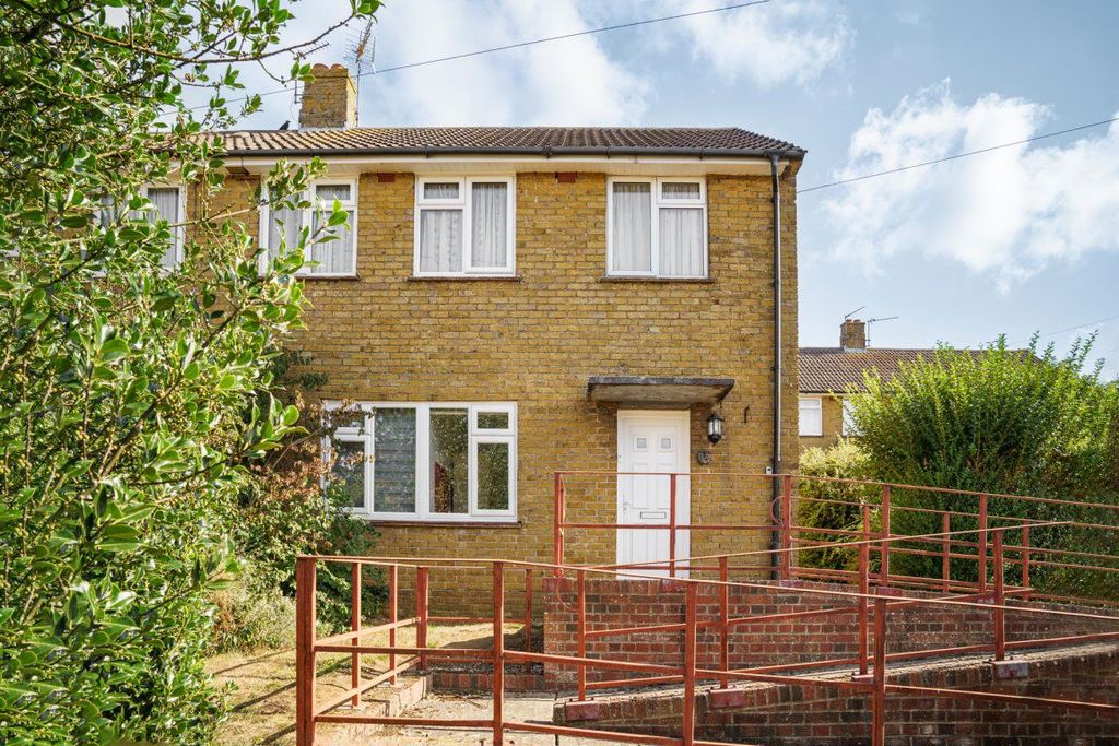 Property photo 1 of 23