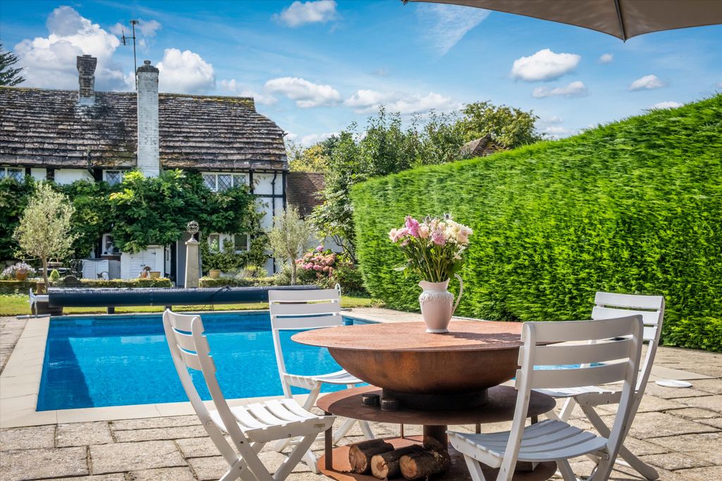 Property photo 1 of 35 Image