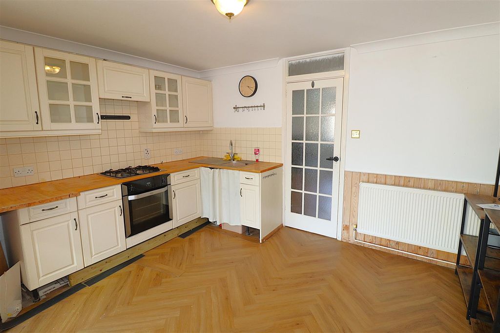 Property photo 2 of 21 Img_4819.Jpg
