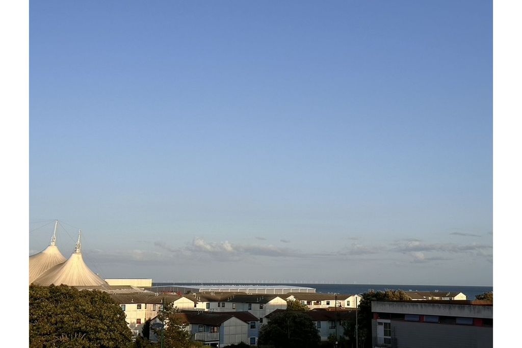 Property photo 2 of 18 Sea View