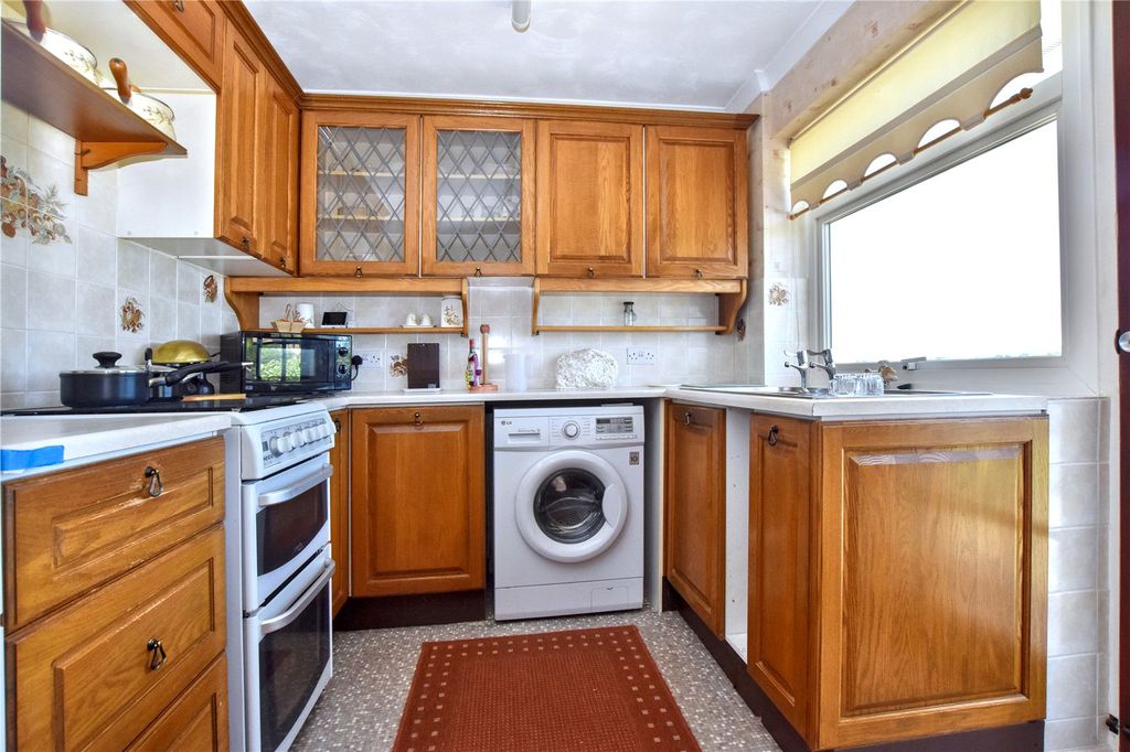 Property photo 3 of 12 Picture No. 06