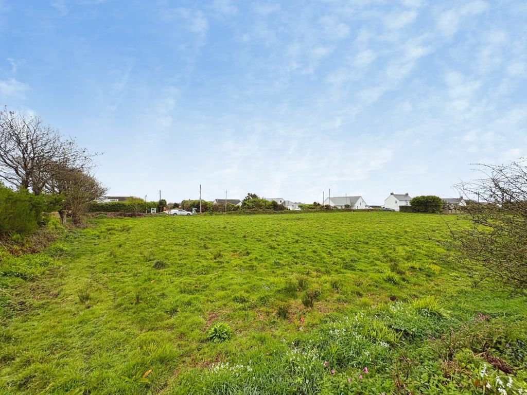 Property photo 1 of 9 5054410