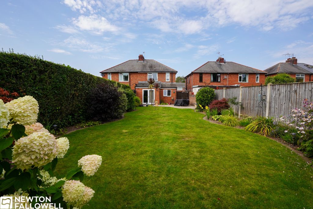 Property photo 3 of 19