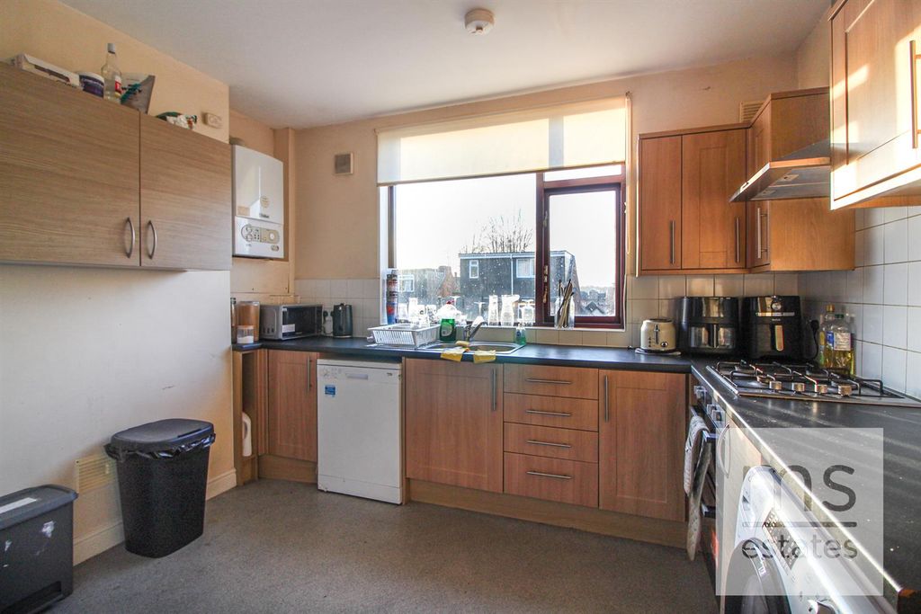 Property photo 3 of 23 Img_2152.Jpg