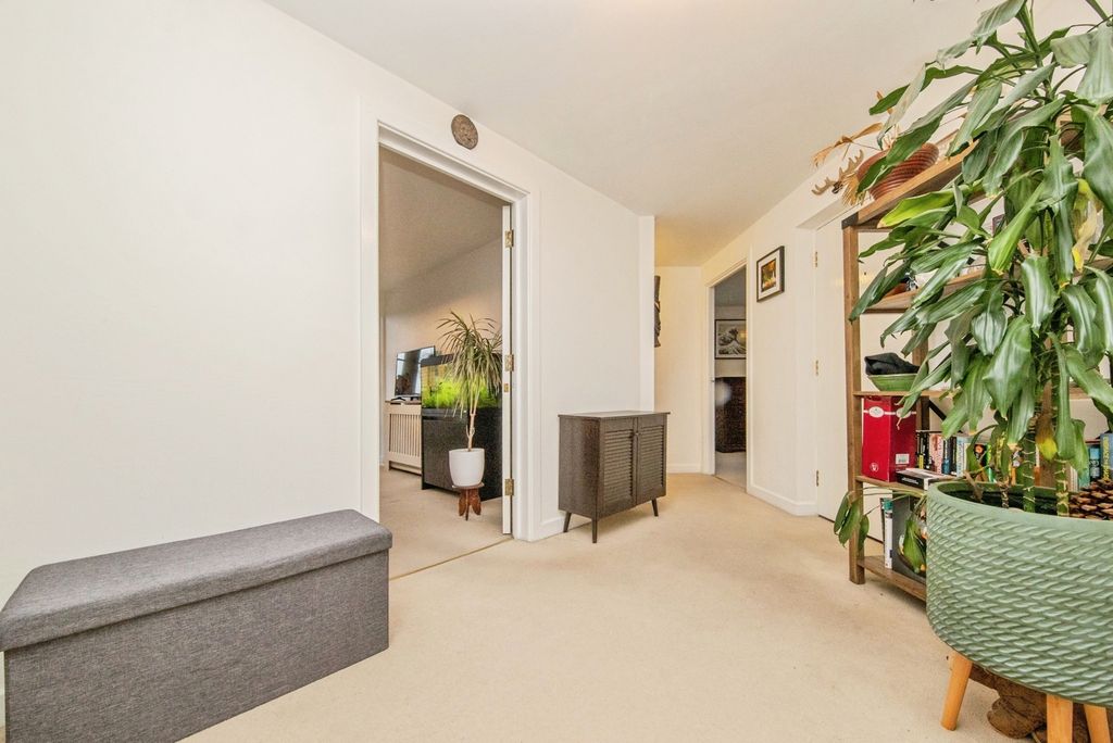 Property photo 2 of 14 Photo