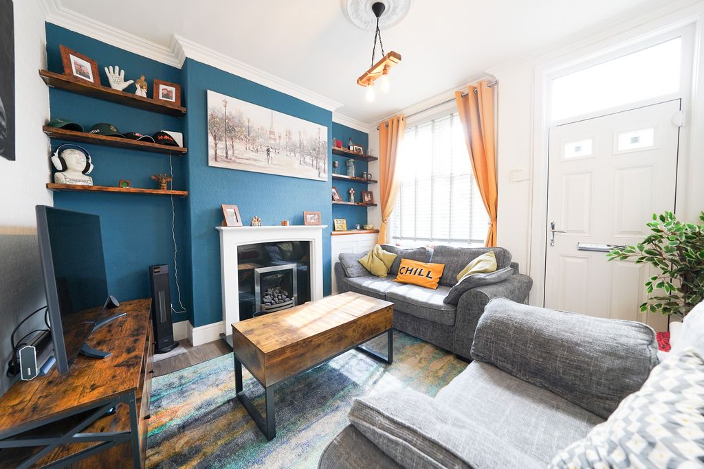 Property photo 3 of 19 Dsc01380