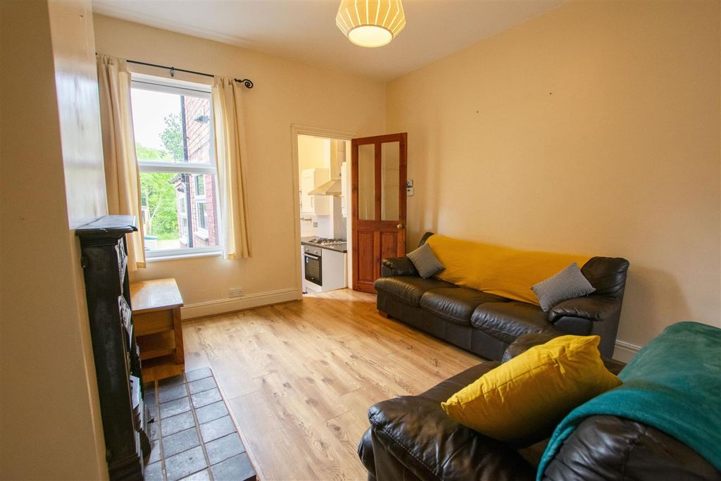Property photo 2 of 15 Approach