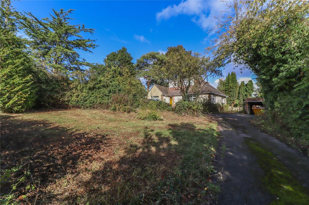 Property photo 2 of 10 Picture No. 23