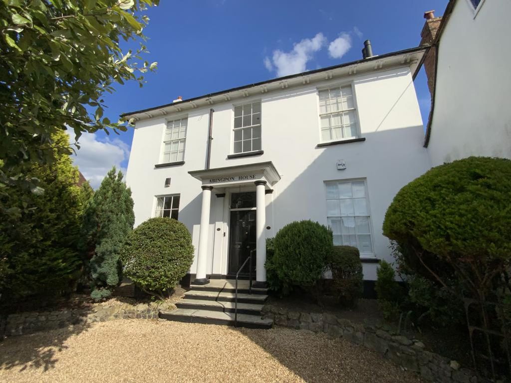 Property photo 1 of 25