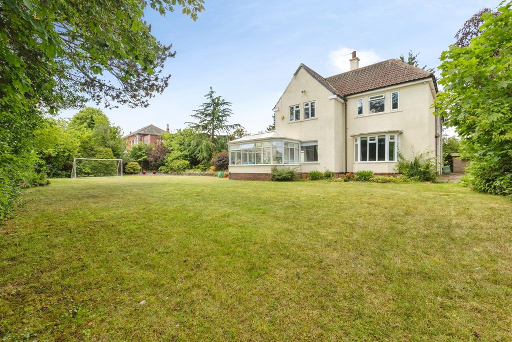 Property photo 2 of 26 Pbox-Img.Jpg