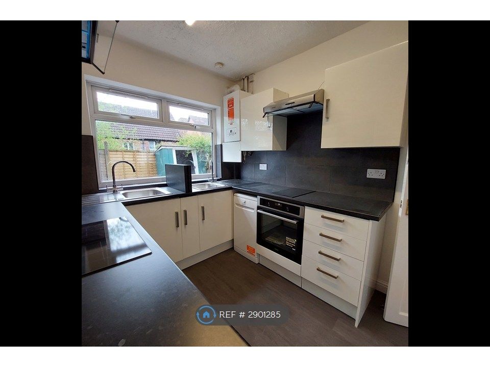 Property photo 3 of 18