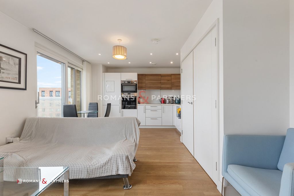 Property photo 3 of 15