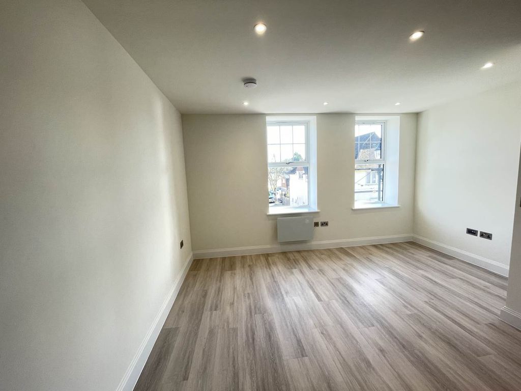 Property photo 3 of 6 Img_1645